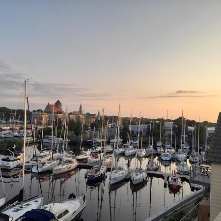 Ferienwohnung Marina Am Ryck Greifswald Buitenkant foto